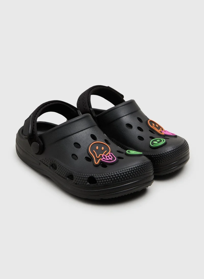 Matalan Boys Black Smiley Badge Clogs